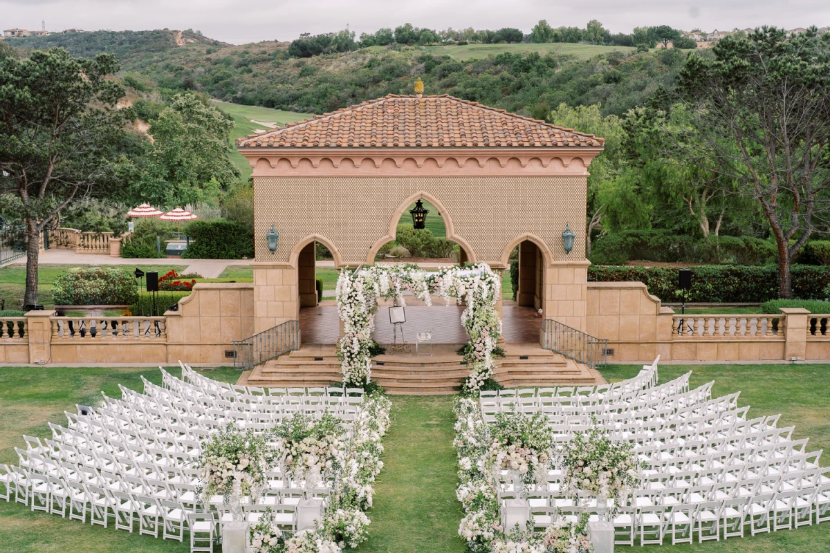 A Glam Wedding for Farrah and Nick