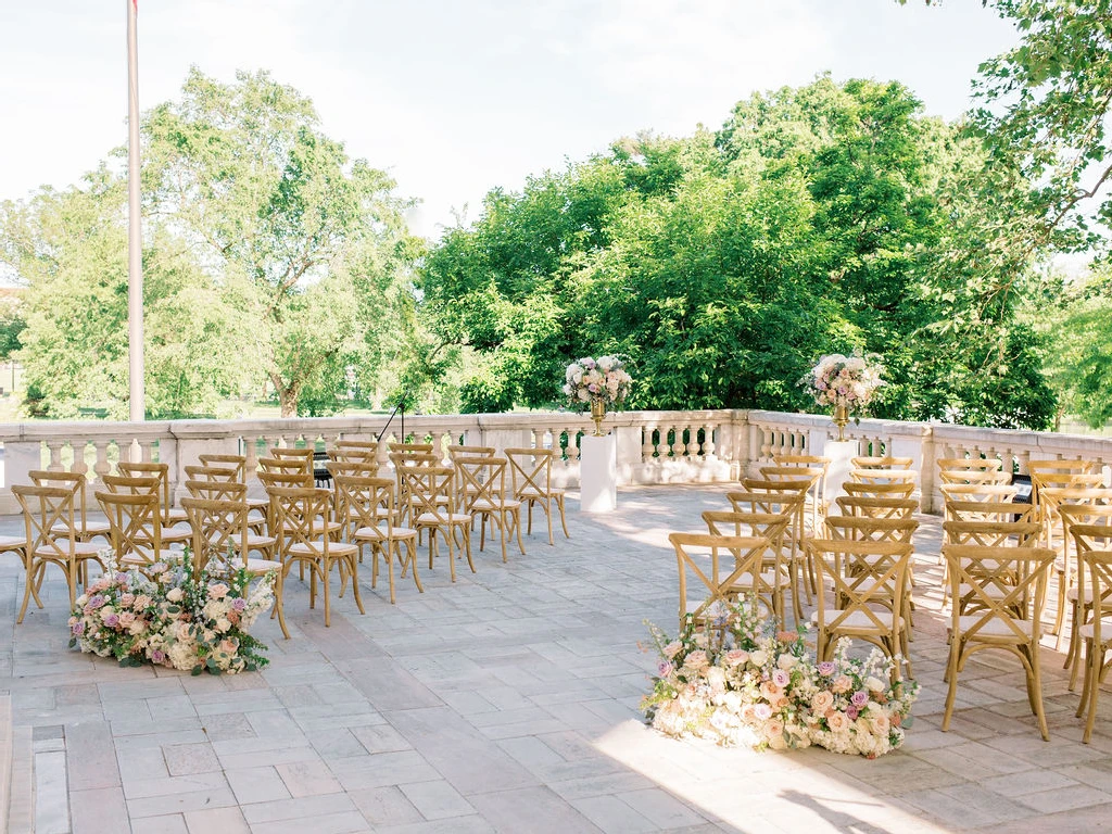 A Classic Wedding for Lauren and Steven