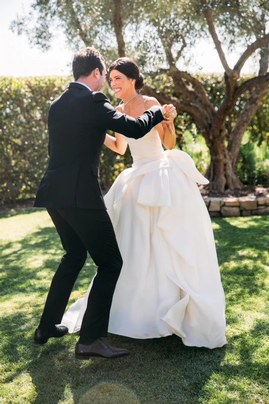 An Outdoor Wedding for Liz and Jonathan