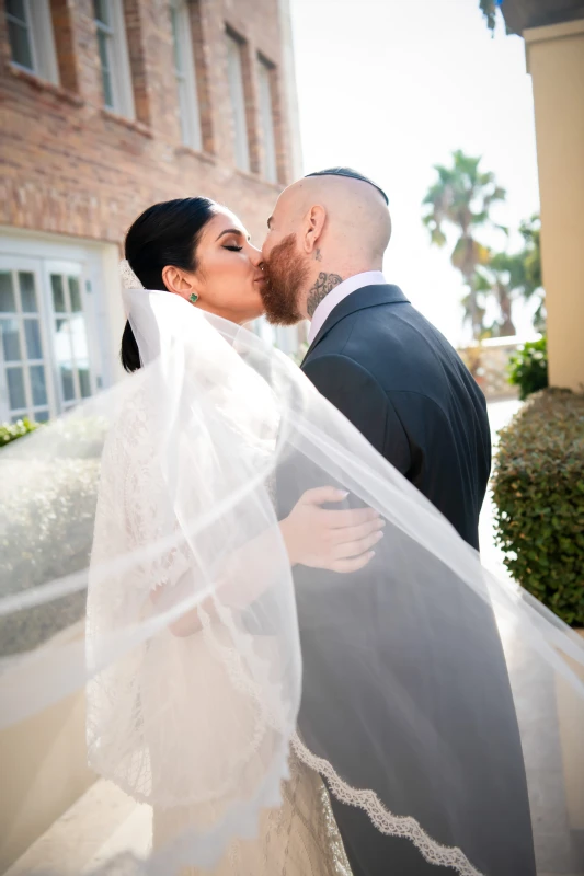 A Glam Wedding for Renee and Adam