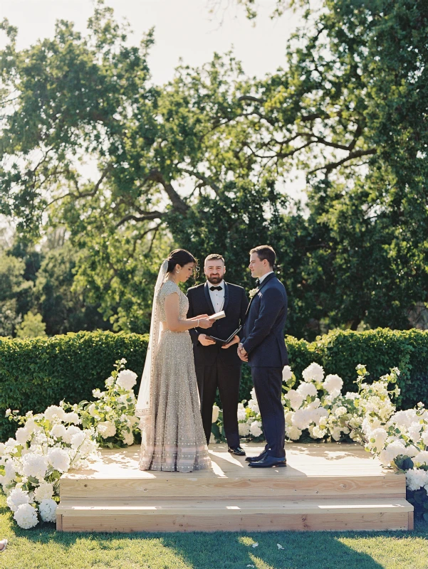 An Outdoor Wedding for Sara and Ben