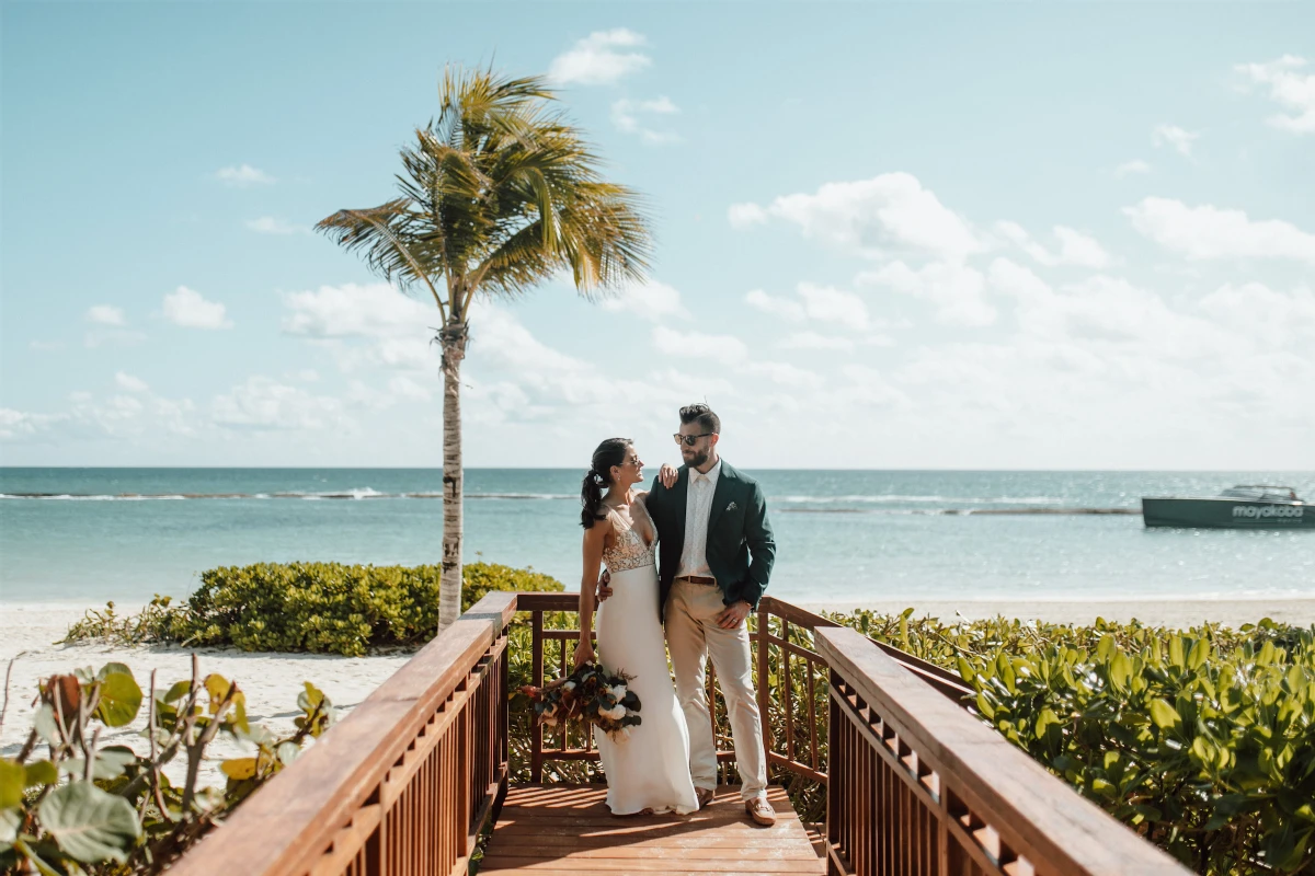 A Waterfront Wedding for Victoria and Justin