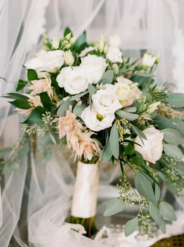 An Indoor Wedding for Samantha and Peter