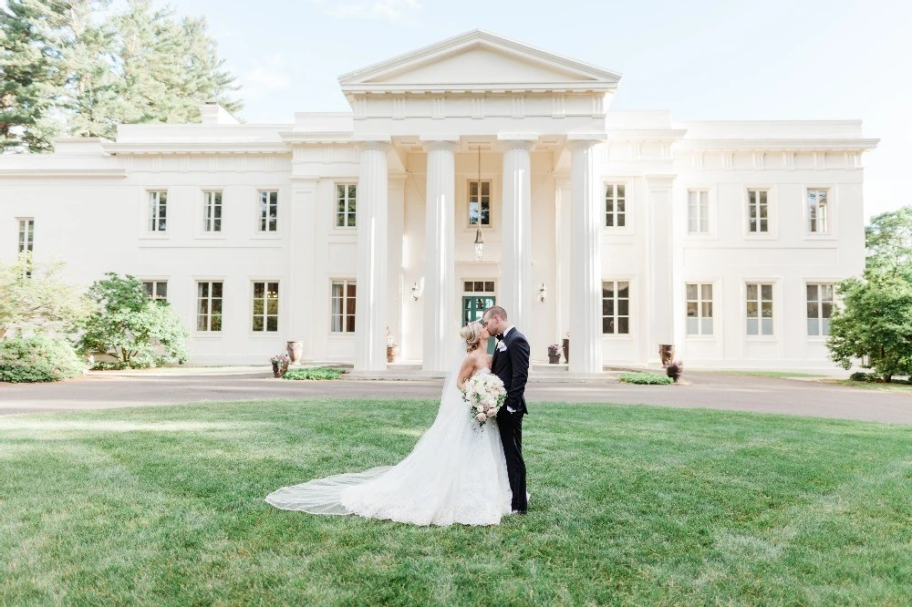 A Classic Wedding for Shannon and Tory