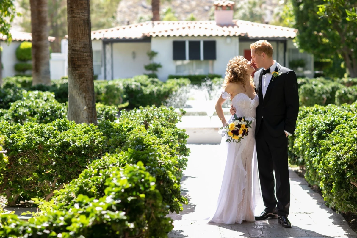 An Outdoor Wedding for Jessica and Alex