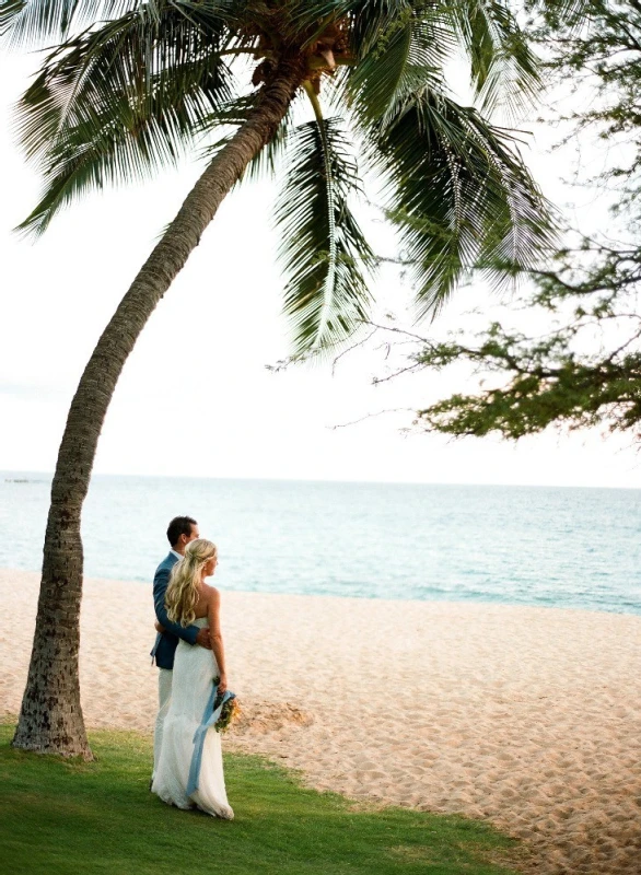 A Beach Wedding for Lindsay and Michael