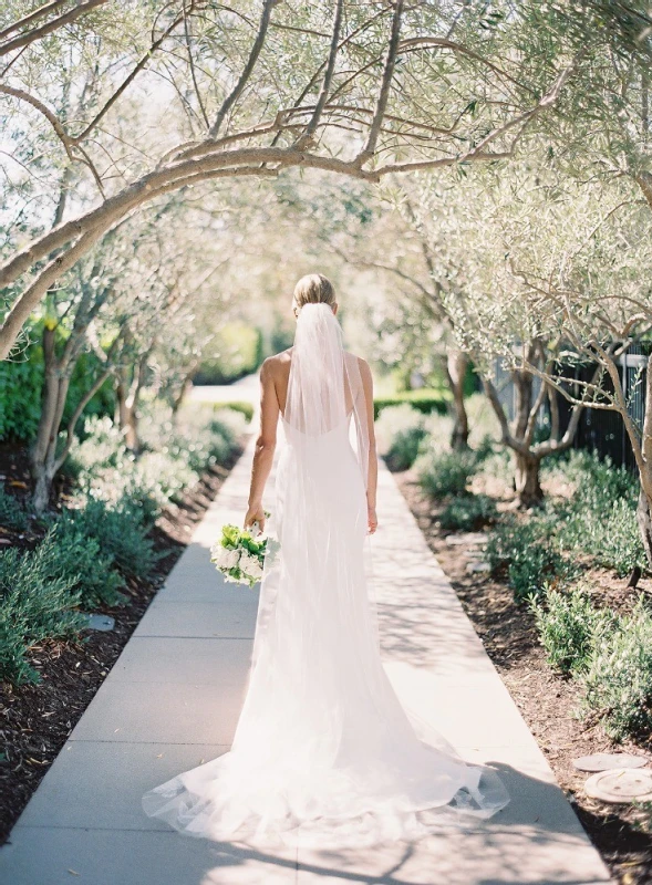 An Outdoor Wedding for Hilary and Joe