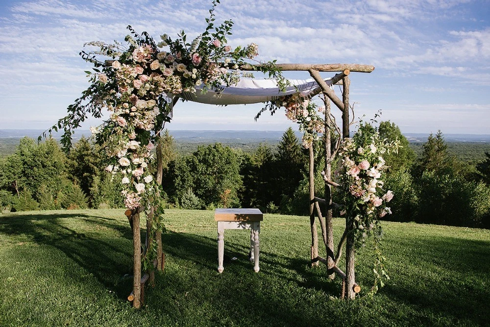 A Rustic Wedding for Kelly and Jordan