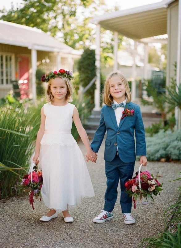 A Classic Wedding for Joyce and Taylor