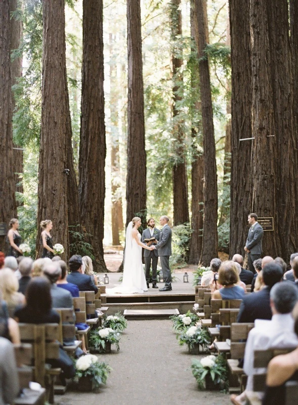 An Outdoor Wedding for Hilary and Joe