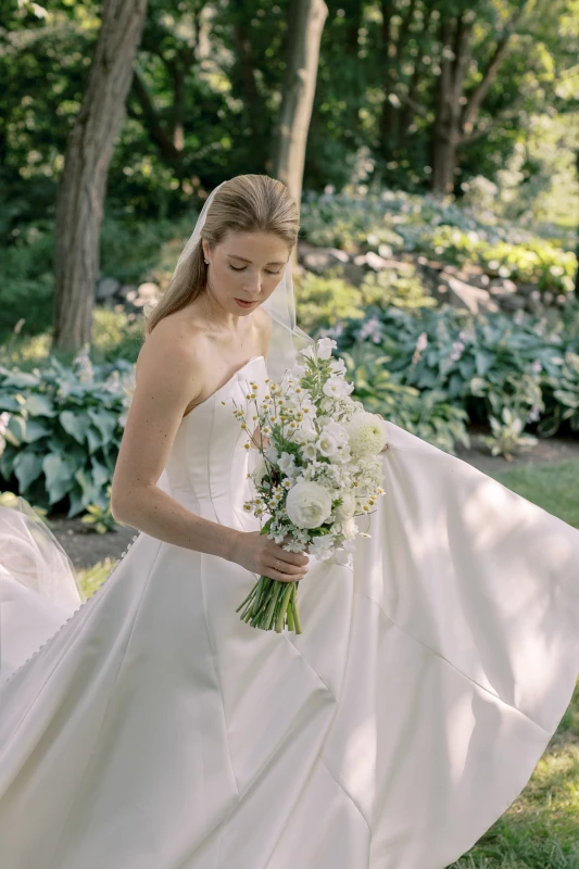 A Classic Wedding for Abigail and Henry