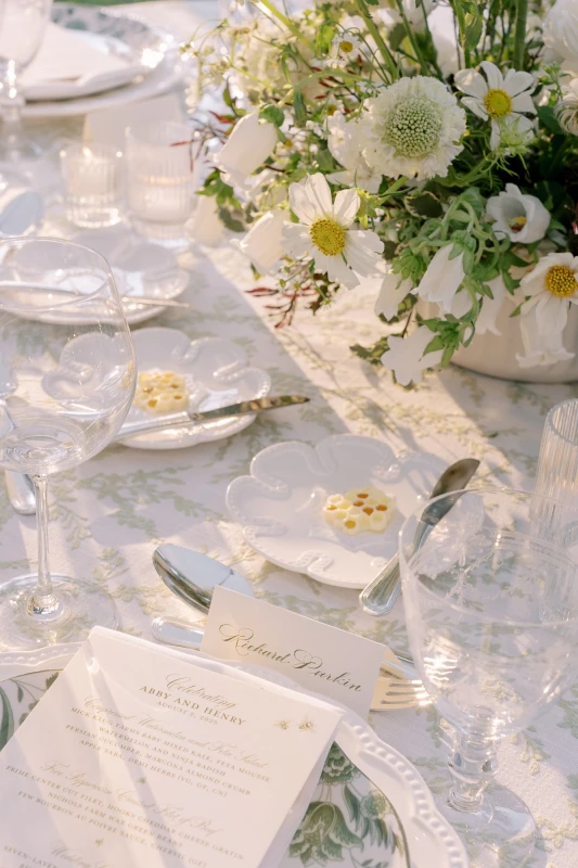 A Classic Wedding for Abigail and Henry