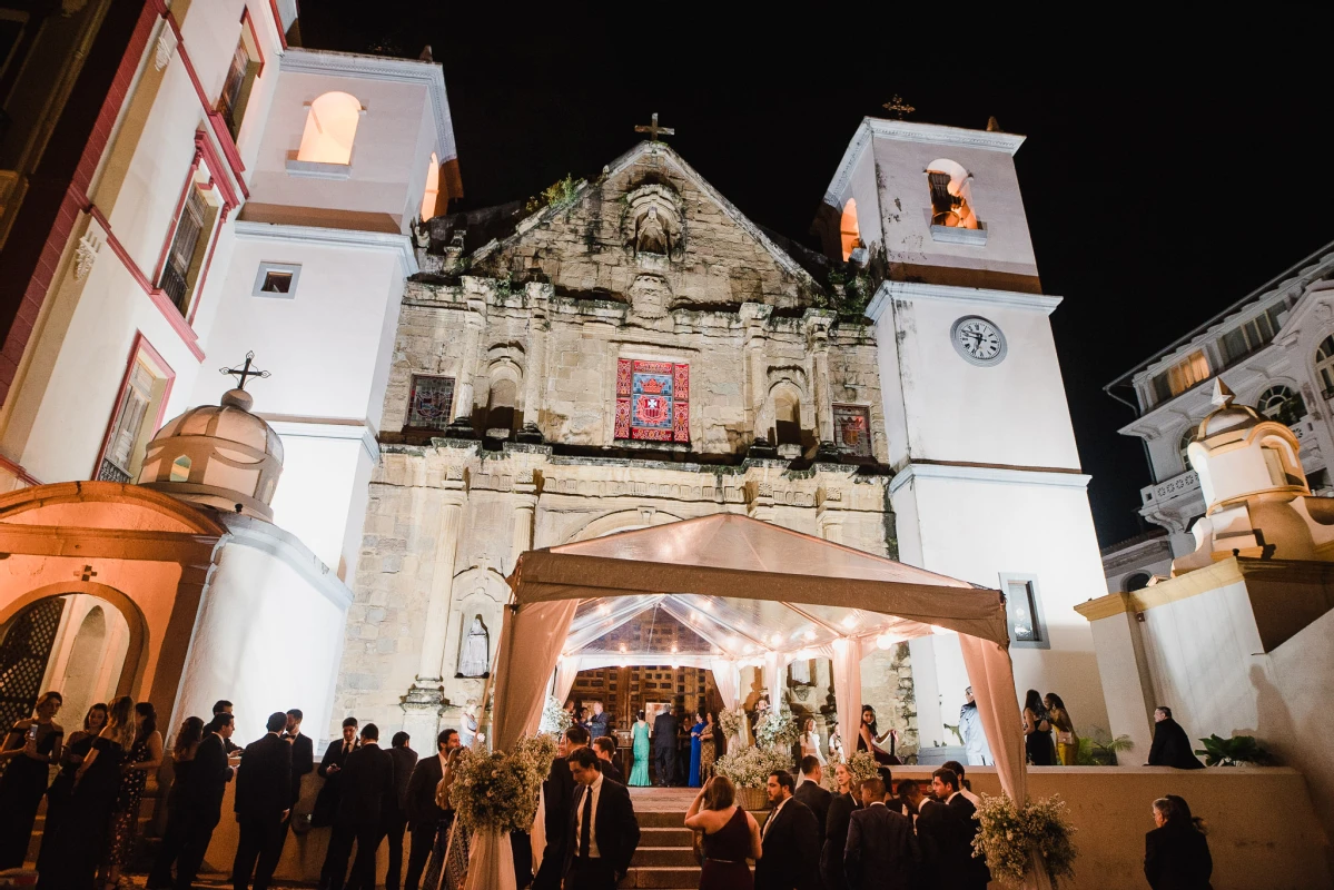 A Glam Wedding for Adriana and Mario