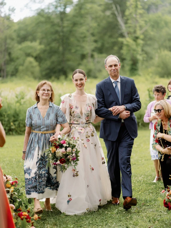 An Outdoor Wedding for Alex and Jon