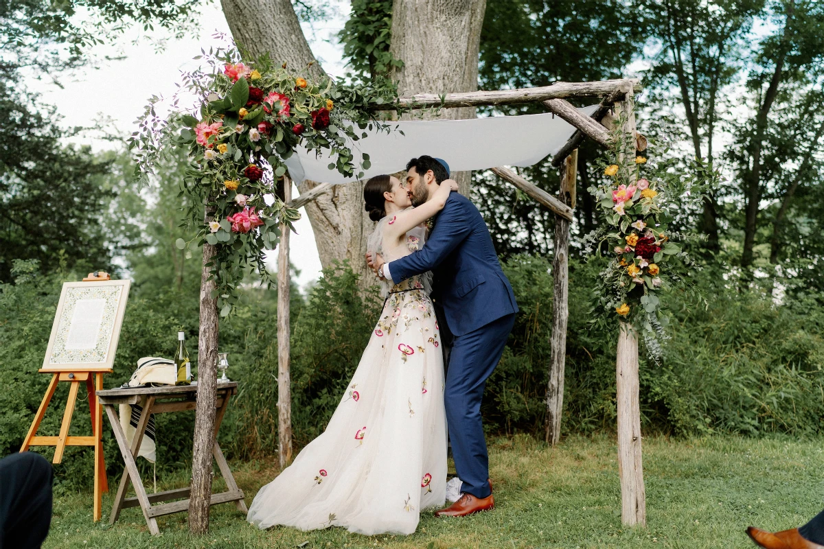 An Outdoor Wedding for Alex and Jon