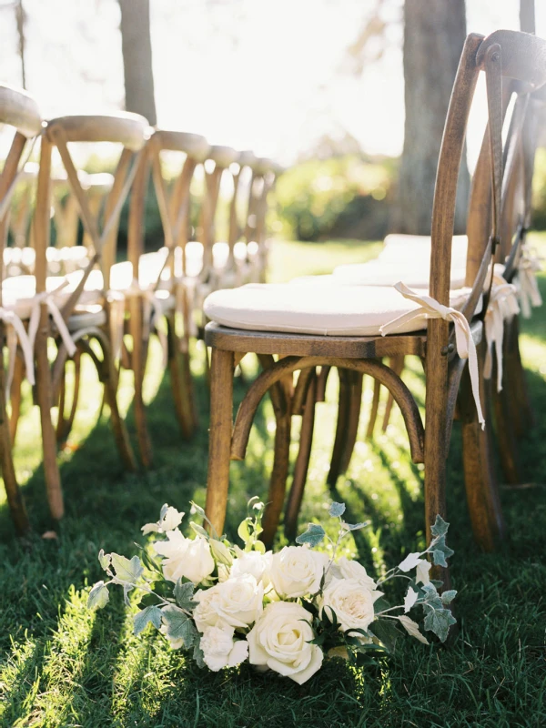 An Outdoor Wedding for Alex and Taylor