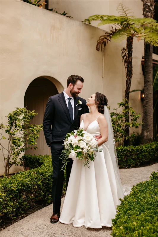 A Classic Wedding for Alexandra and Scott