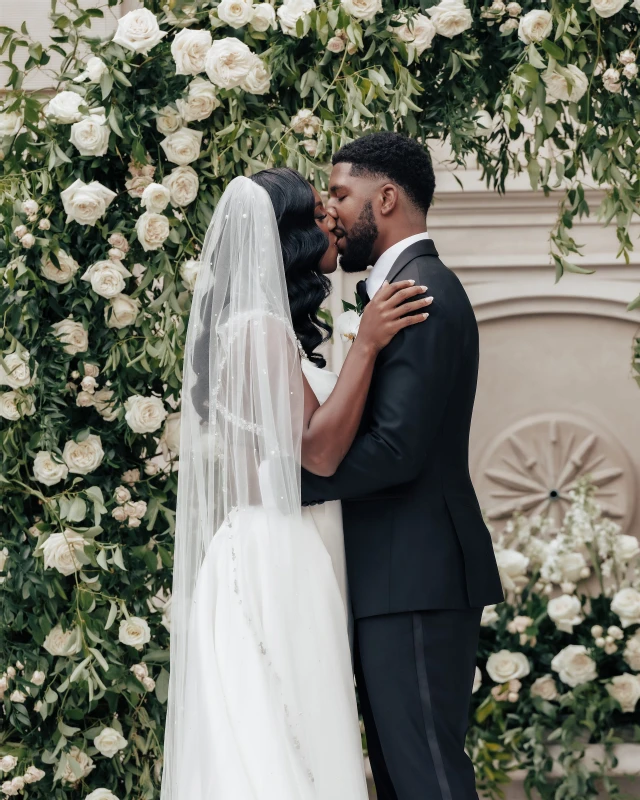 A Glam Wedding for Alexis and Jalen