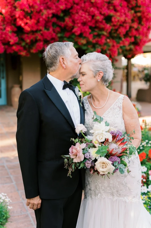 An Outdoor Wedding for Alison and Ken