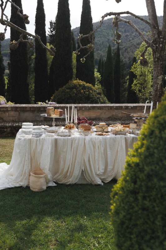 A Romantic Wedding for Allison and Hunter