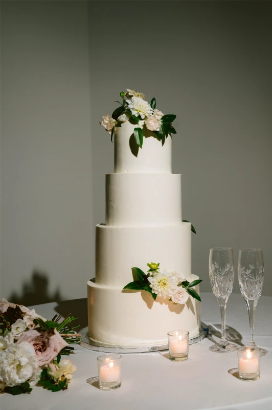 An Indoor Wedding for Alyssa and Han