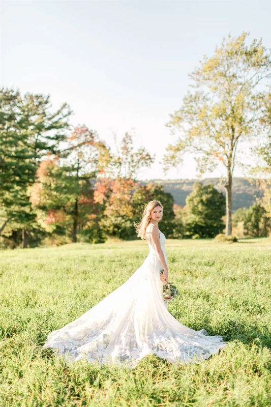 A Rustic Wedding for Alyssa and Ian