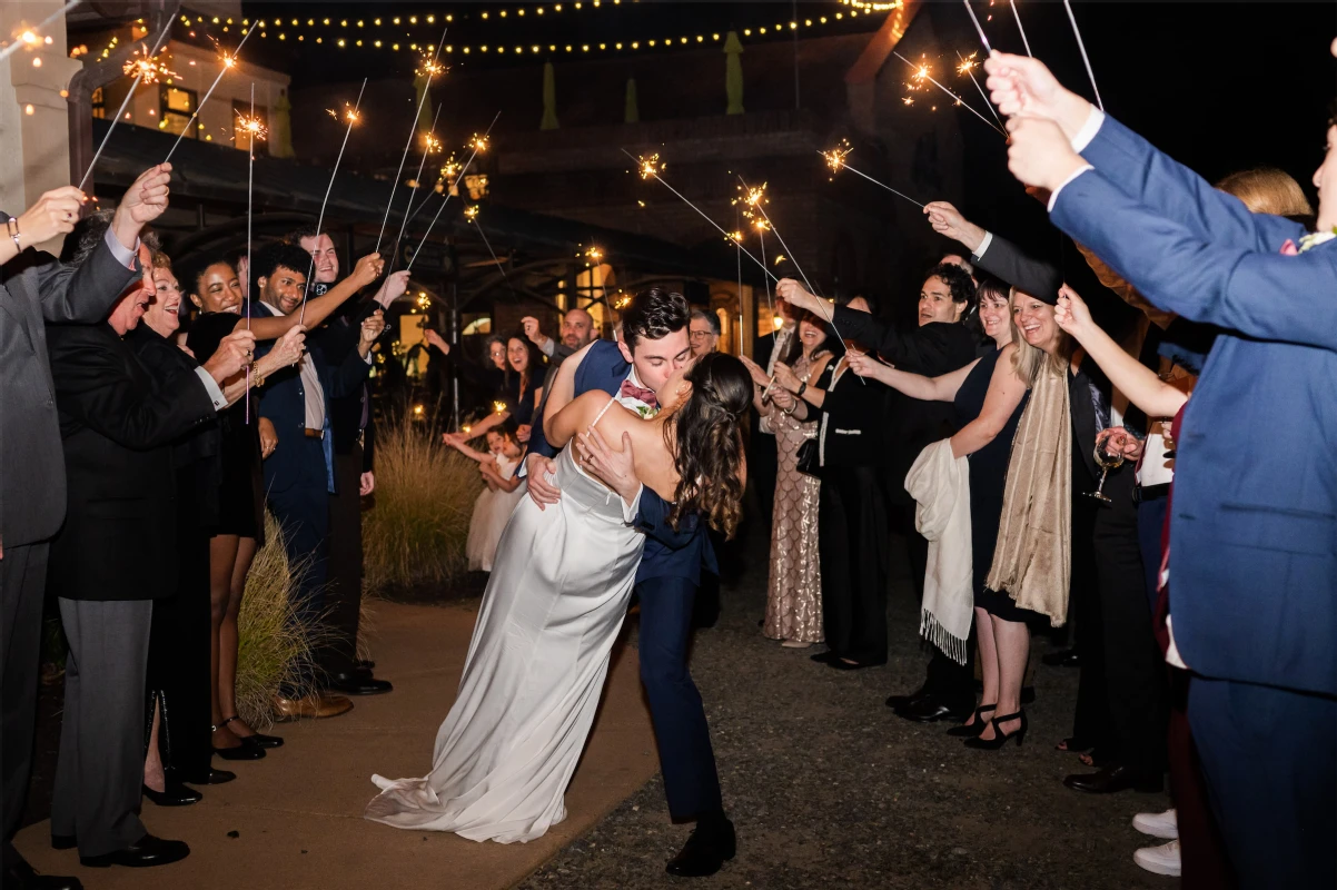 An Outdoor Wedding for Alyssa and Noah