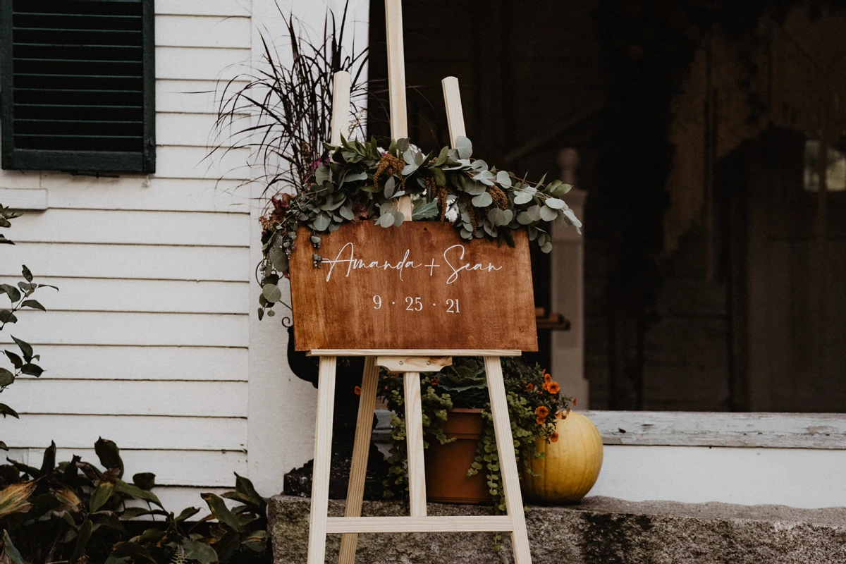 A Rustic Wedding for Amanda and Sean