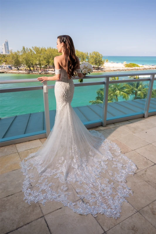 A Beach Wedding for Amy and Jorge