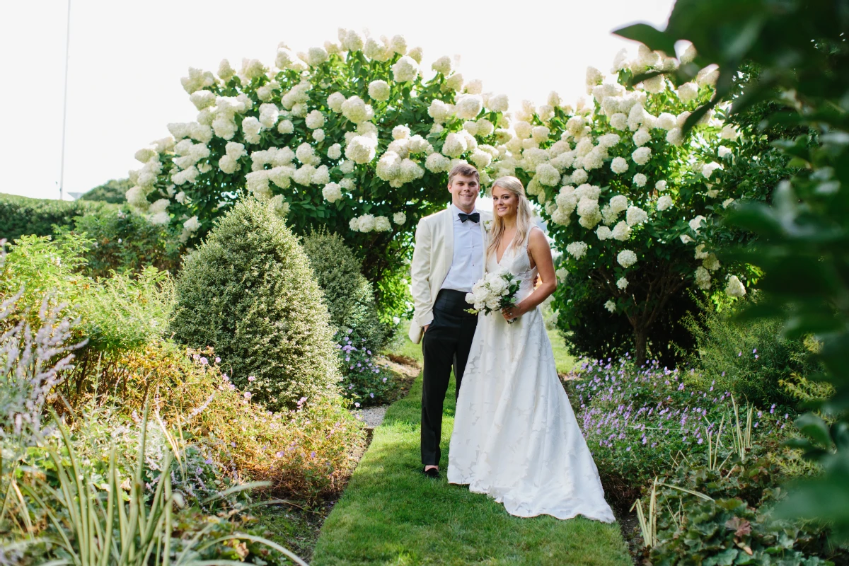 A Waterfront Wedding for Anderson and Cullen