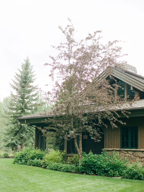 A Mountain Wedding for Audra and John