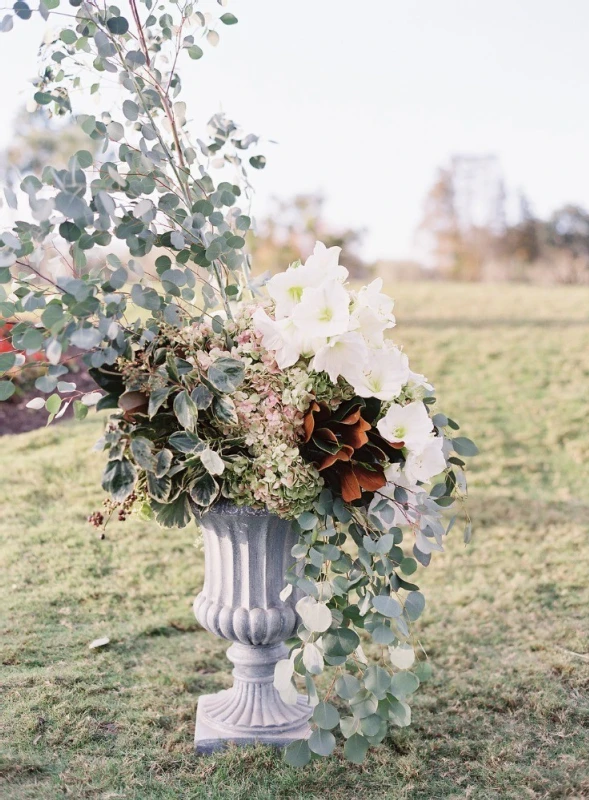 A Classic Wedding for Virginia and Michael