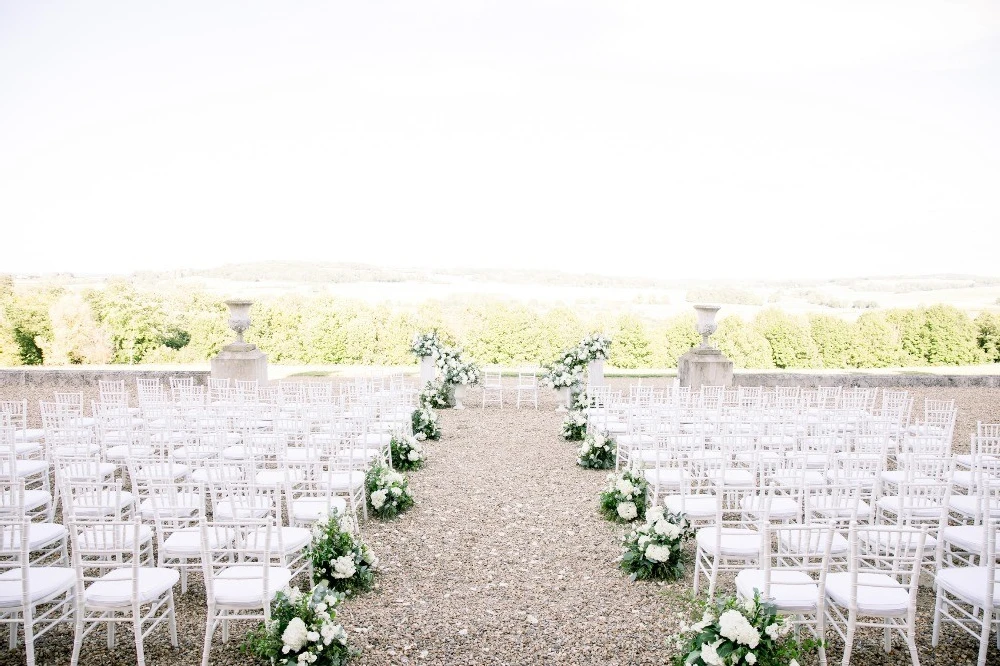 A Classic Wedding for Julia and Ghislain