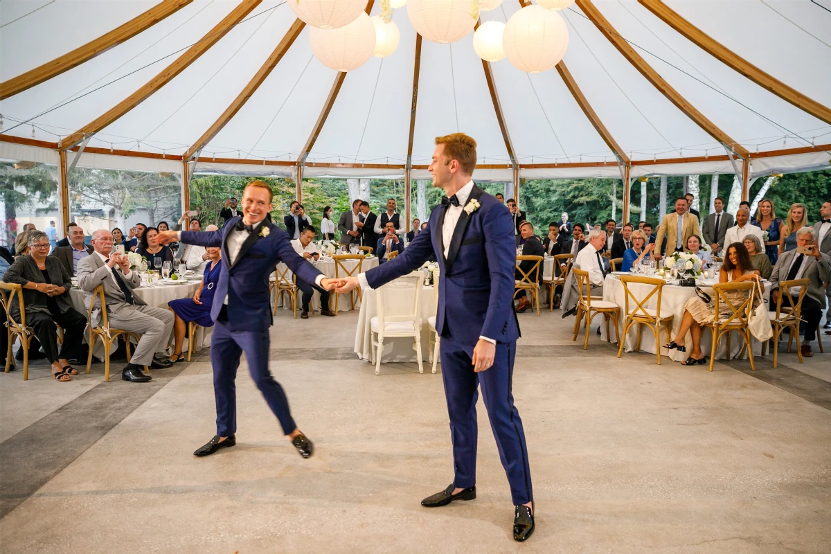 An Outdoor Wedding for Ben and Scott