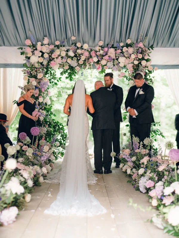 An Outdoor Wedding for Brooke and Andrew