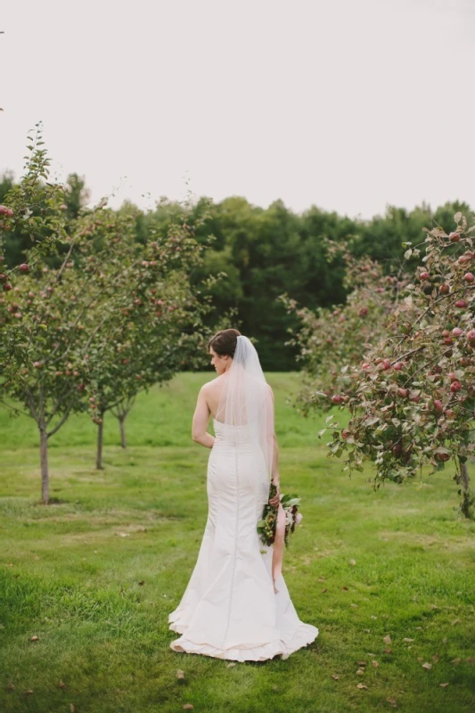 A Classic Wedding for Sam and Peter