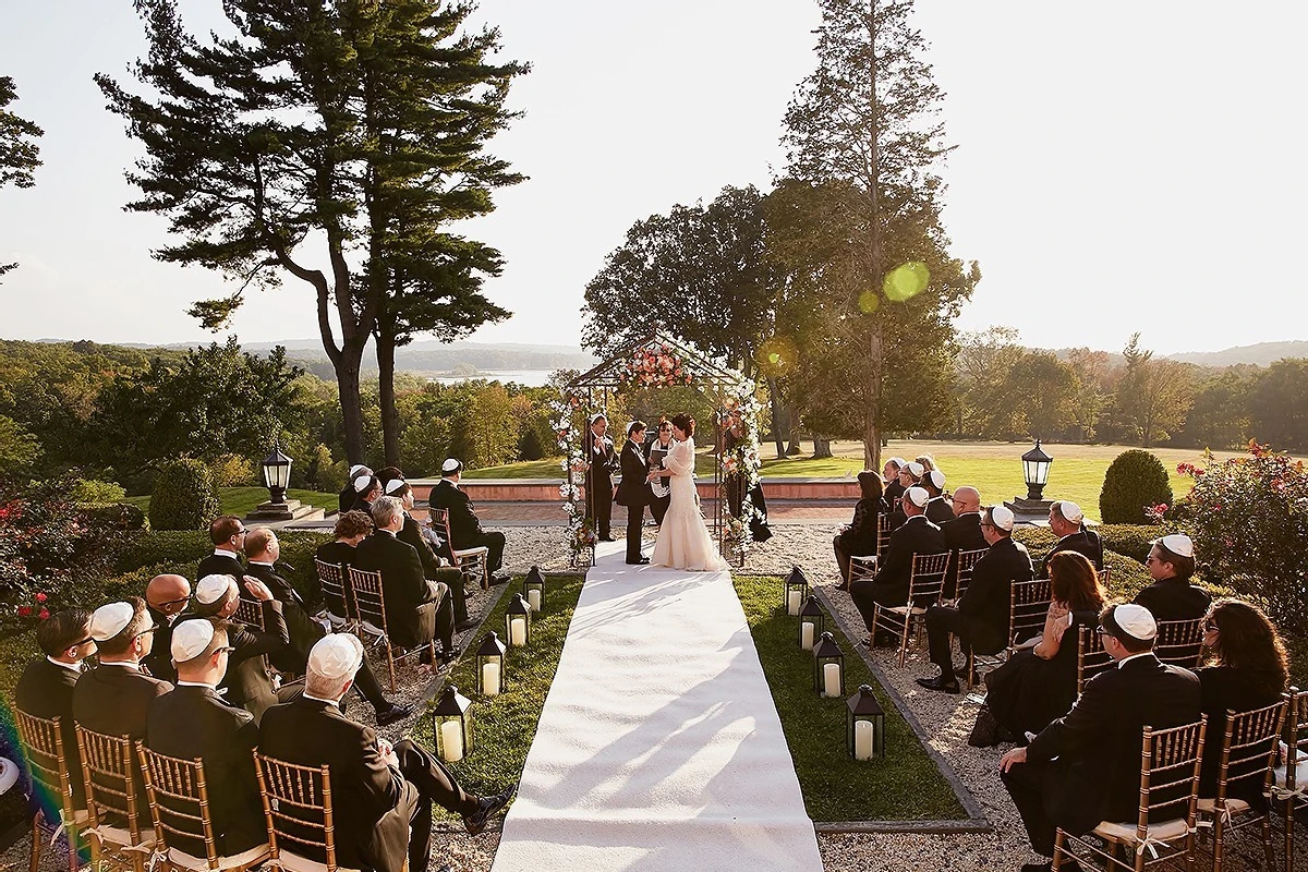 A Wedding for Lisa and Sue