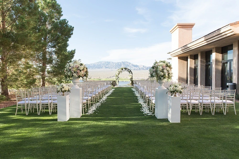 A Classic Wedding for Marie and Carlos