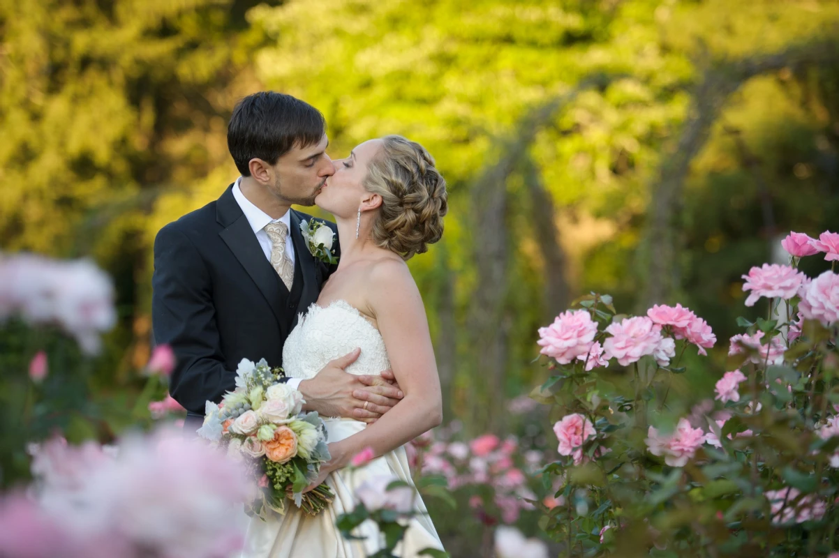 A Wedding for Sarah and Pano