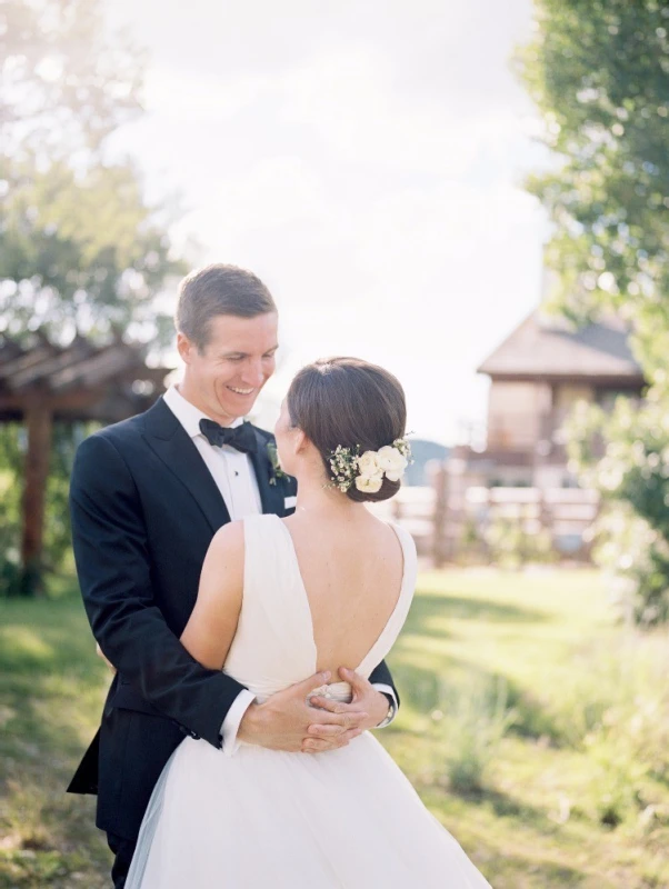 A Wedding for Elizabeth and Robert