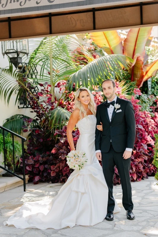 A Beach Wedding for Sarah and Rhoee