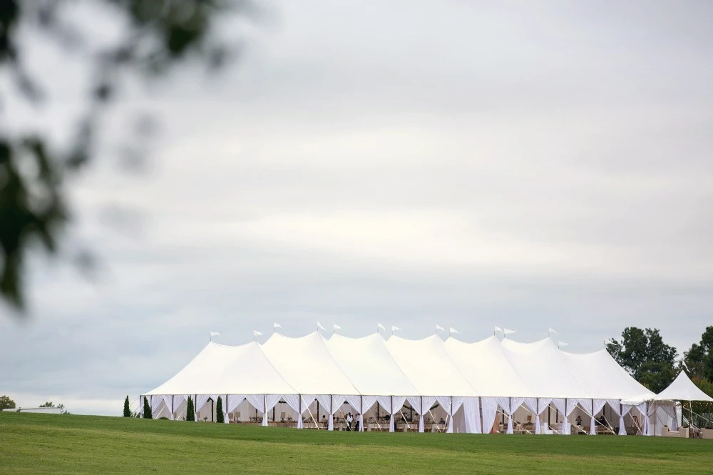 A Classic Wedding for Halie and Mitch