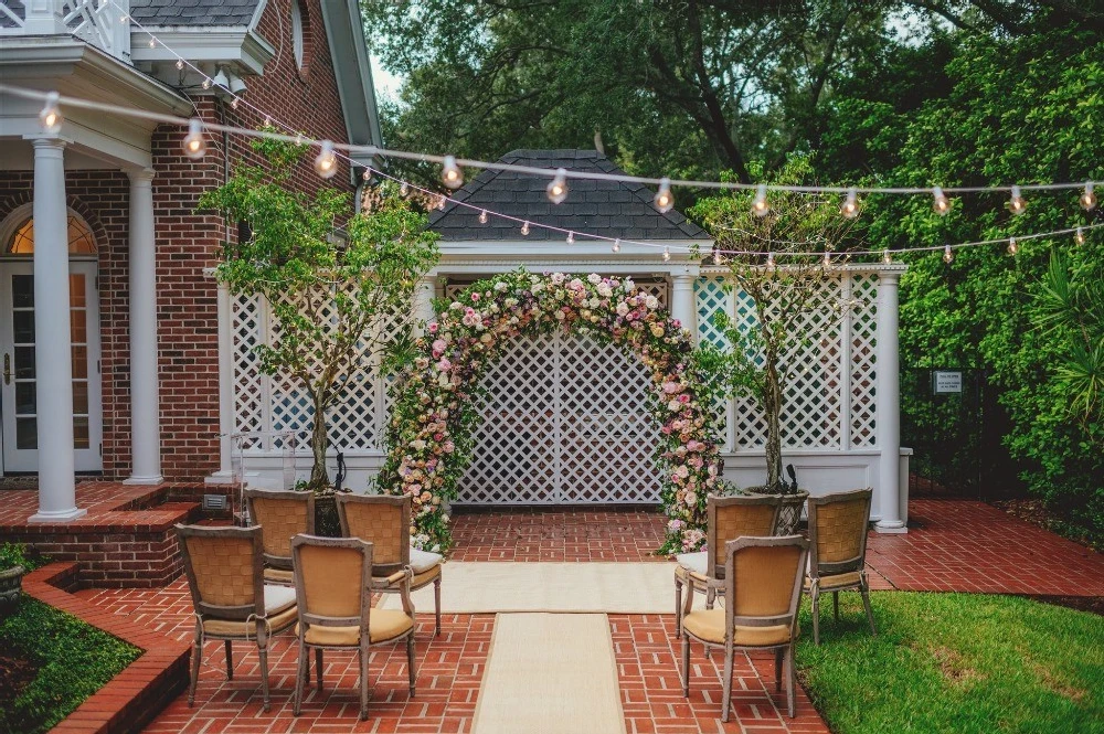 An Outdoor Wedding for Liz and John