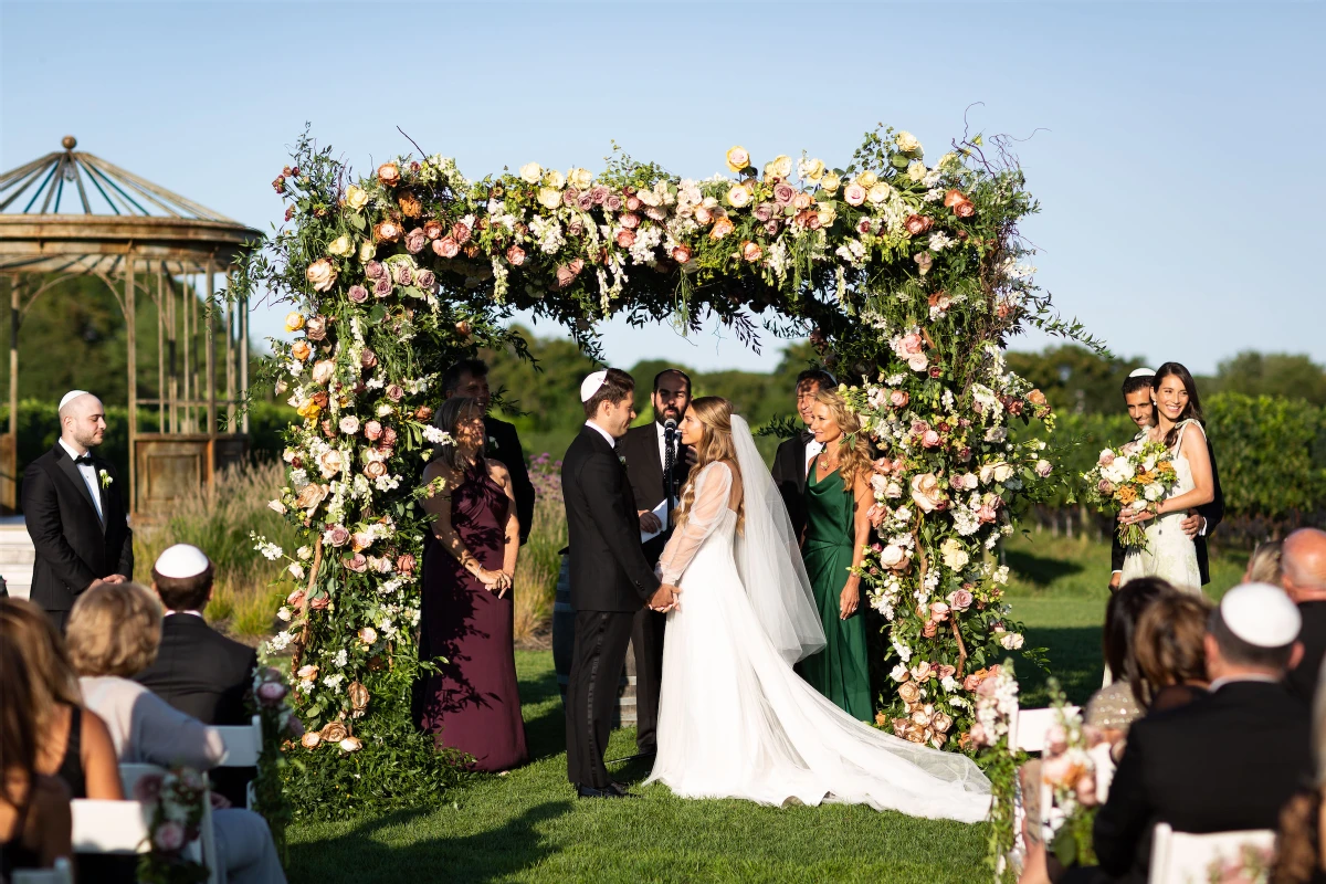 A Classic Wedding for Caroline and Joseph