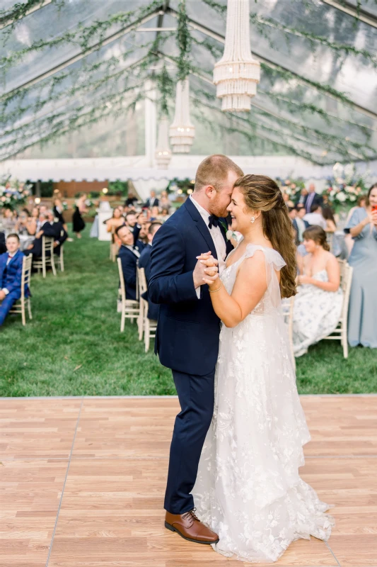 A Classic Wedding for Carrie and Michael