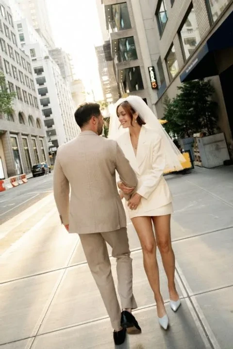 A New York City Elopement That Made the Avenues Its Aisle