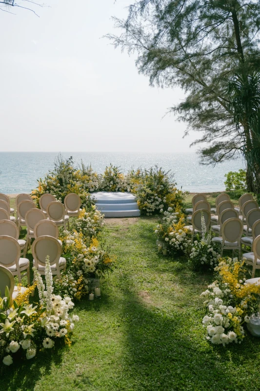 A Seaside Wedding for Christina and Shaun