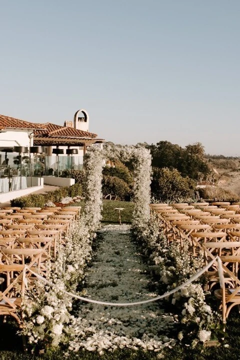 A Classic Wedding for Caitlin and Robert