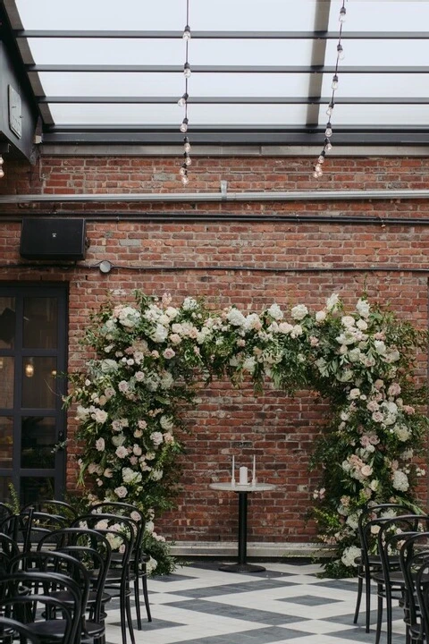 A Classic Wedding for Jennifer and James