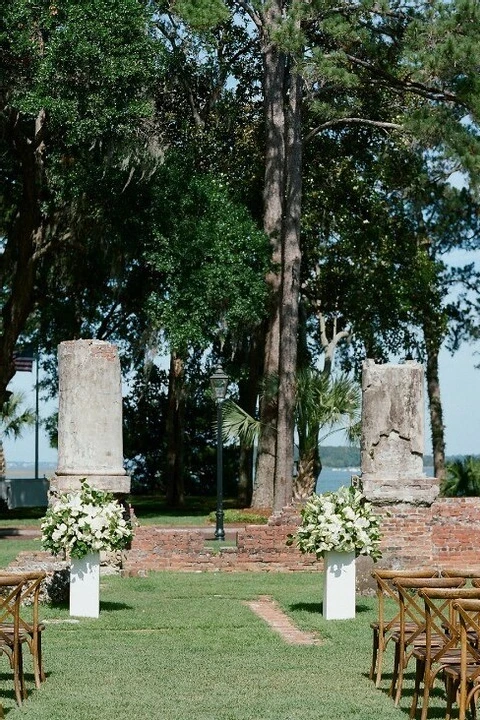 A Classic Wedding for Caroline and Hunter